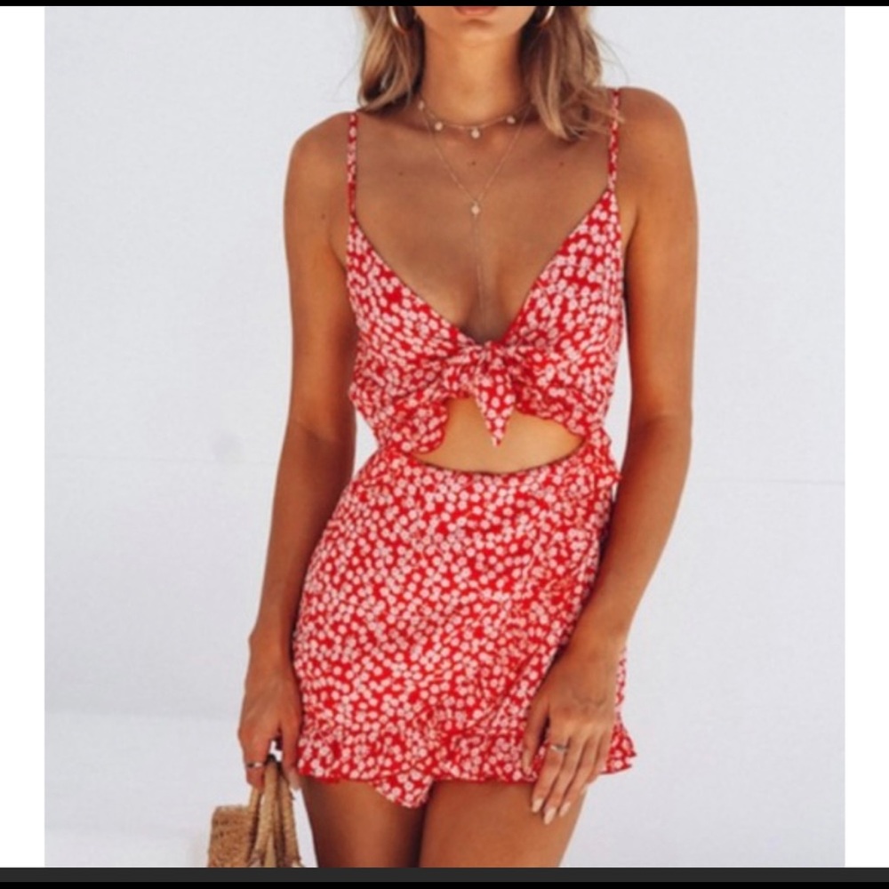 Hello Molly floral romper. Size S